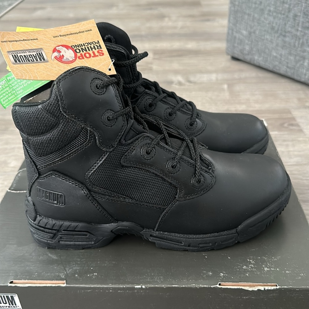Magnum Women’s Combat Boots Size 7.5